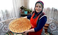 Bayram baklavası Hacer teyzeden!