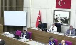 Mecliste gergin anlar yaşandı