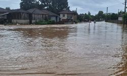 Sağanak Yağış Dereleri Taşırdı: Evler Sular Altında Kaldı