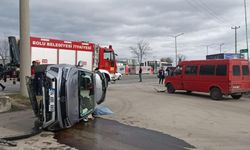 Bolu'da Minibüsle otomobil çarpıştı 1 yaralı