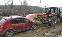 Bolu-Mudurnu Yolunda Kaza: Otomobil Tarlaya Uçtu, 1 Yaralı Var