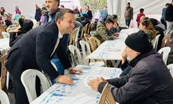 Durak, ilk iftarını vatandaşlarla birlikte yaptı