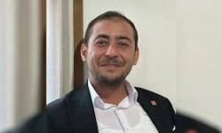 Tulumlarını giydi, işçisiyle alın teri döktü