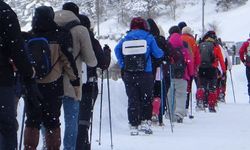 50 santimlik karda 12 kilometre yürüdü