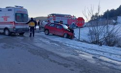 Bolu’da cip otomobille çarpıştı: 4 yaralı