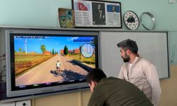 Öğrenciler bisiklet simülasyonuyla sanal ortamda pedal çevirdiler
