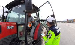 Jandarma sürücülere güvenli yolculuğu anlattı