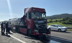 TEM Otoyolu’nda 4 tırın karıştığı zincirleme kaza: 2 yaralı