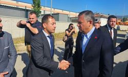 CHP Lideri Özgür Özel Bolu’da Partililer Tarafından Karşılandı