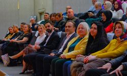 Bolu’da "Karışık Kaset 2" konserine yoğun ilgi