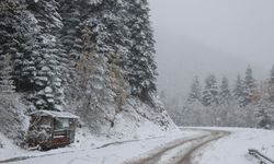 Bolu’nun yükseklerinde kar yağışı
