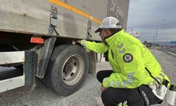 Kış lastiği takmayana Bolu Dağı’ndan geçit yok