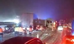 Bolu Dağı Tüneli çıkışında 6 araçlı zincirleme kaza