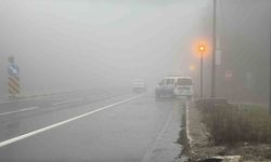 Bolu Dağı’nda sis ve sağanak etkili: Görüş mesafesi 30 metreye düştü