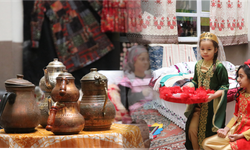 Bu kareler film setinden değil, ilkokuldan