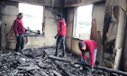 Bolu'da yanan camide enkaz kaldırma çalışmaları başladı