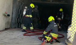 Bolu'da oto kuaför dükkanında çıkan yangın paniğe neden oldu