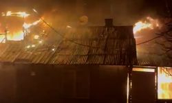 Bolu’da tek katlı ev küle döndü