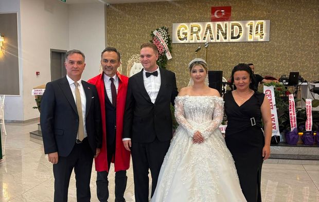 Kübra Yağın ve Ulaş Aydoğan Görkemli Düğün Töreniyle Dünya Evine Girdi