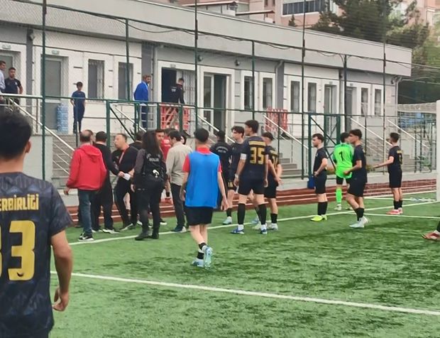 Gol sevinci ortalığı karıştırdı