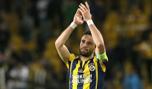 Gökhan Gönül futbolu bıraktığını açıkladı