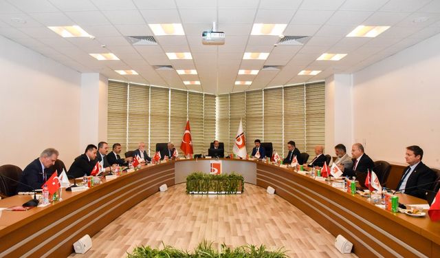 Rektör Alişarlı, Üniversiteler Birliği toplantısı için Bilecik’e gitti