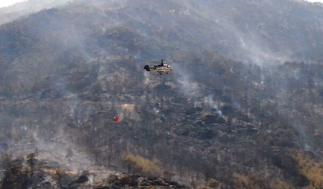 Bolu’daki yangına Ankara ve Balıkesir’den helikopter desteği