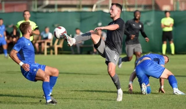 Manisa FK, Adana Demirspor’u hazırlık maçında 3-2 yendi