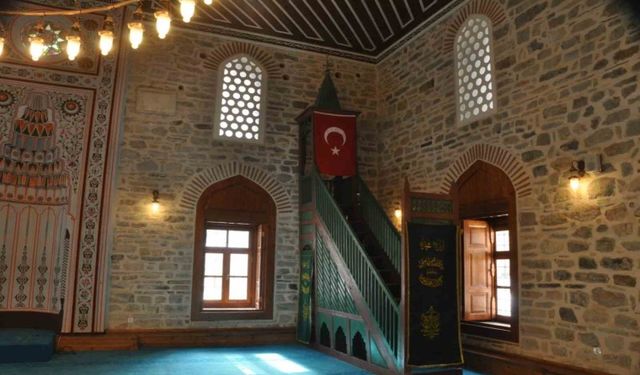 Kanuni Sultan Süleyman Camii'nde Tarihi An: 7 Yıl Sonra İlk Cuma Namazı