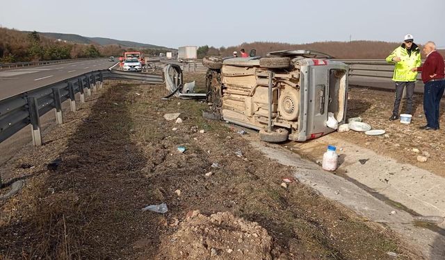 Yeniçağa Gişeleri Yakınında Trafik Kazası: 2 Yaralı