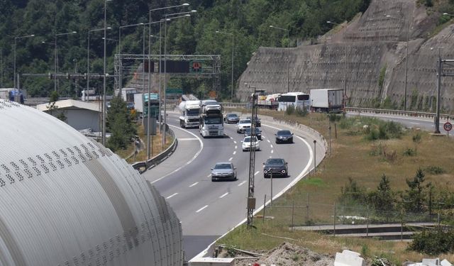 Bolu’da büyük araçların geçişi pazar gününe kadar yasaklandı