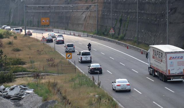 Tatilcilerin dönüş yolculuğu başladı Bolu geçişi rahat