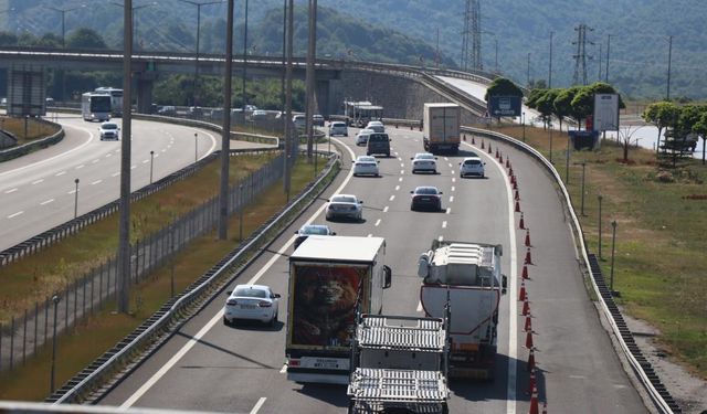 TEM'in Bolu geçişinde akıcı yoğunluk