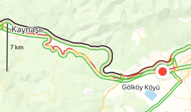 Bolu’da İstanbul istikametinde kilometrelerce araç kuyruğu oluştu