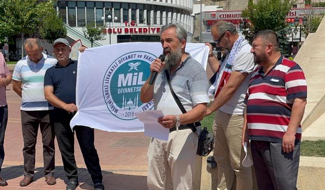 Din görevlileri Tanju Özcan’ı protesto etti