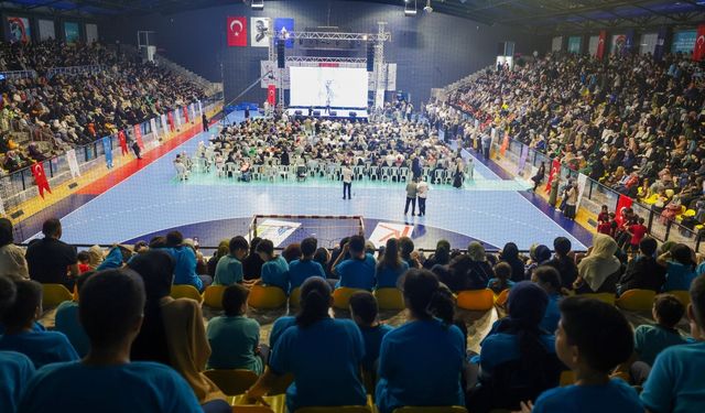 Bolu Valisi Abdulaziz Aydın Ümraniye'de Mevlid-i Nebi özel programına katıldı