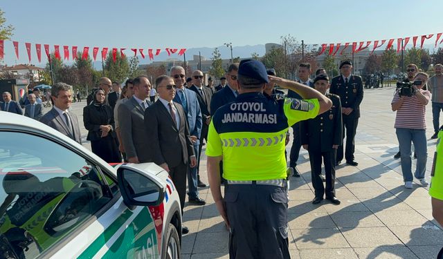 Jandarmanın yeni araçları hizmete girdi