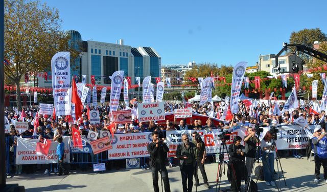 Emeklilikte Adalet İsteyen Emekçiler; seslerini İstanbul Kartal’dan Yükseltti.