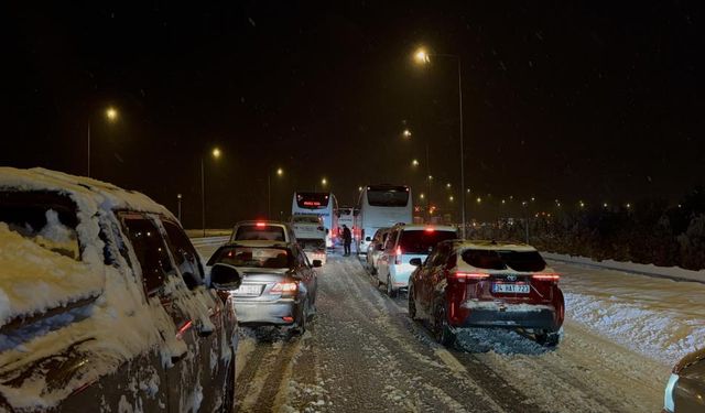 Bolu Dağı Tüneli ulaşıma kapandı