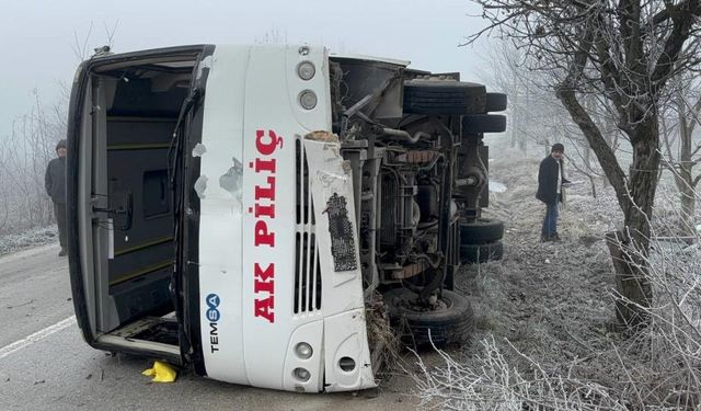 Bolu'da Akpiliç'in işçi servisi devrildi: 9 yaralı