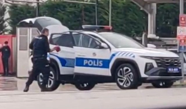 Bolu'da polis memurunun araç yıkadığını gören oto yıkamacıdan örnek davranış