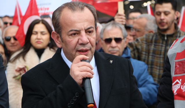 Tanju Özcan'da kafa karıştıran paylaşım