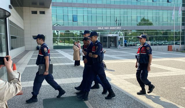Ormanlık alanda yetiştirdiği kenevirleri sulamaya giderken yakalandı