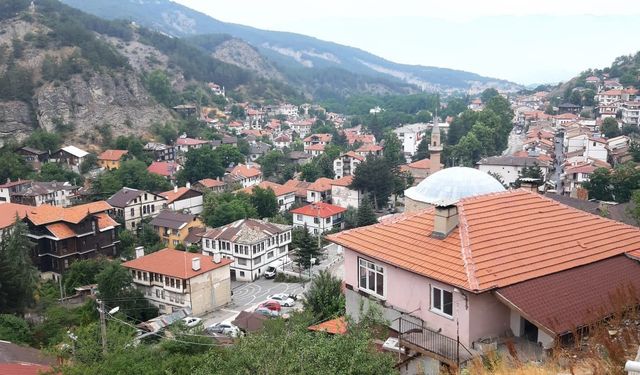 Bolu’da kaya düşmesi riski altındaki evler için tahliye kararı