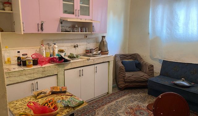 Evi çöp halde bırakıp ortadan kayboldu