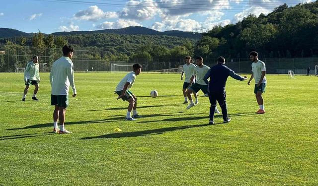 Esenler Erokspor, Bolu’da güç depoluyor