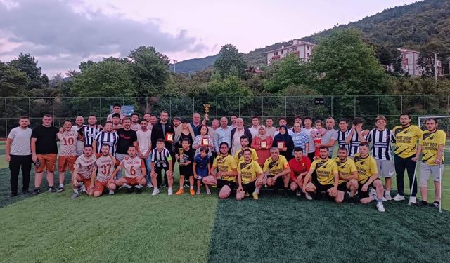 TAŞKESTİ’DE FUTBOL ŞÖLENİ SONA ERDİ