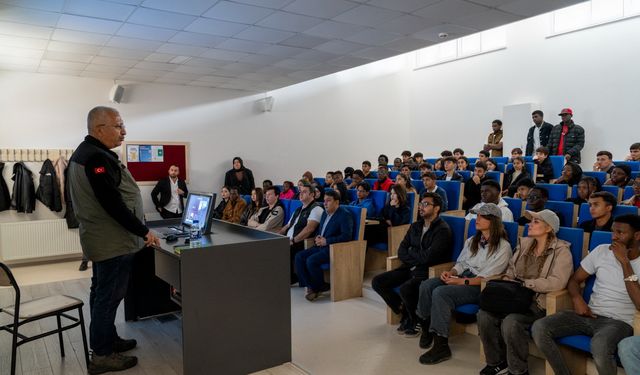 32 FARKLI ÜLKEDEN 90 ÖĞRENCİ ORMAN İÇİN BİR ARAYA GELDİ