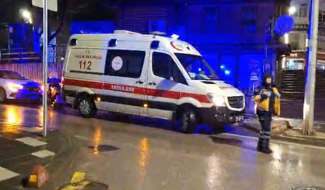 Gece saatlerinde korkutan yangın: 2 kişi dumandan etkilendi