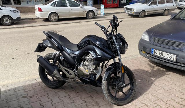 Bolu'da otomobille motosiklet kafa kafaya çarpıştı: 1 yaralı